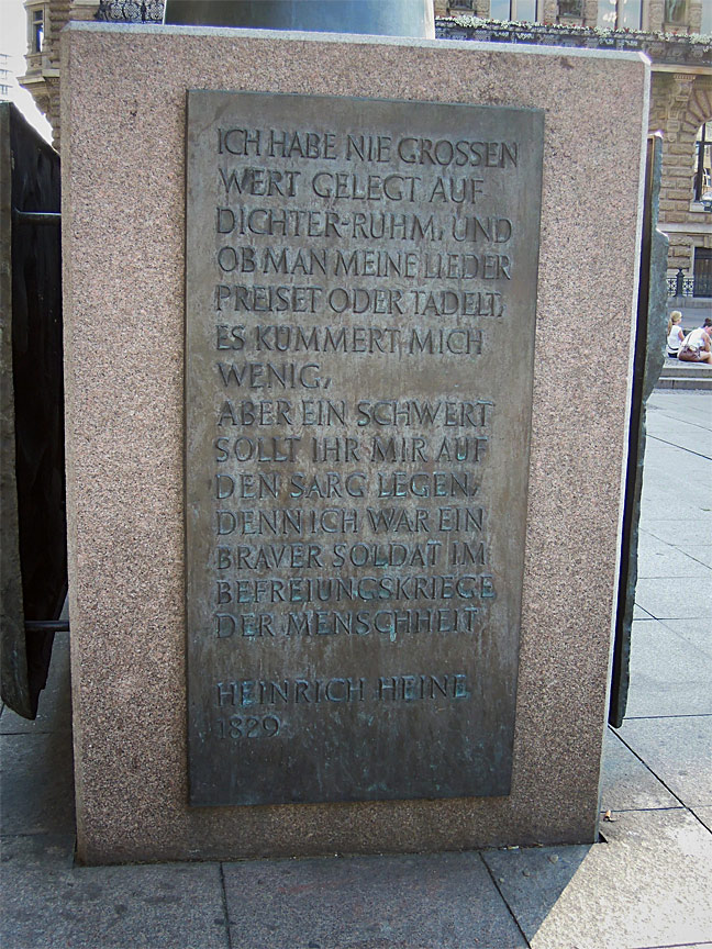 Bronzetafel am Heine-Denkmal