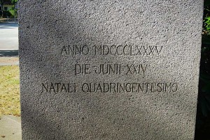 Inschrift am Sockel der Bugenhagen-Statue